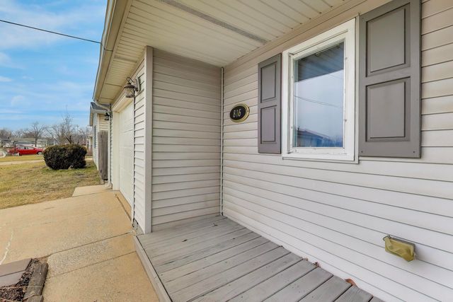 816 E 39th Lane, Griffith, IN 46319