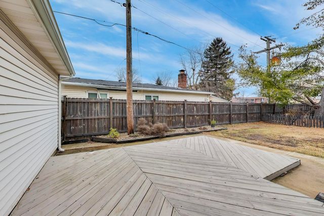 816 E 39th Lane, Griffith, IN 46319