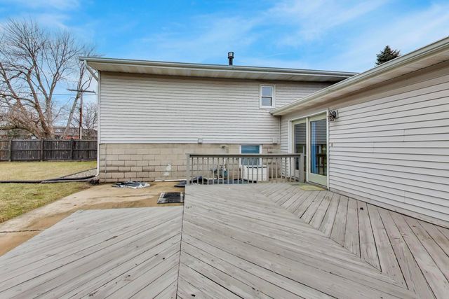 816 E 39th Lane, Griffith, IN 46319