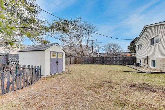 816 E 39th Lane, Griffith, IN 46319