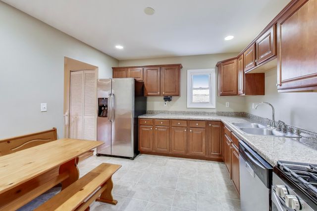 816 E 39th Lane, Griffith, IN 46319