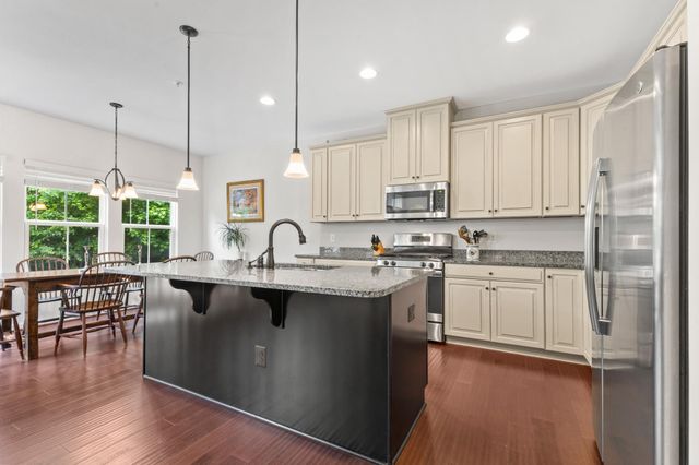 2629 CROSSVINE DR, Dumfries, VA 22026