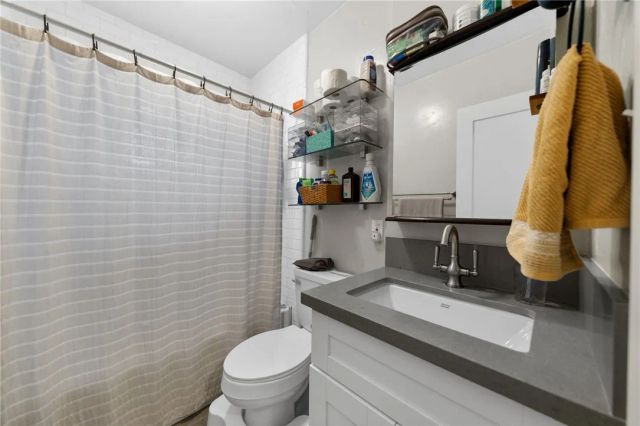 3328 Comer, Riverside, CA 92507