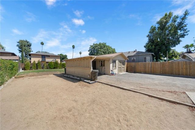 3328 Comer, Riverside, CA 92507