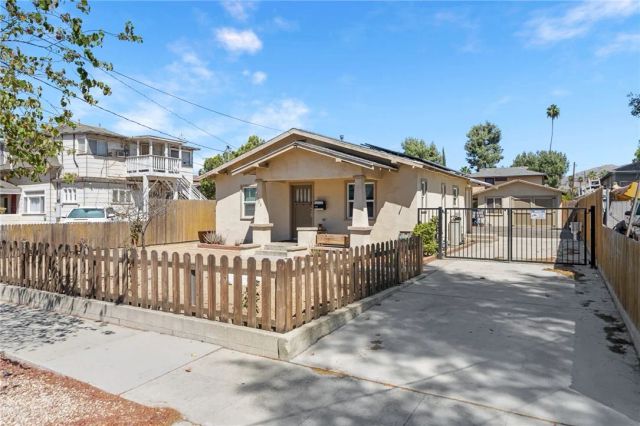 3328 Comer, Riverside, CA 92507