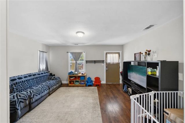 3328 Comer, Riverside, CA 92507