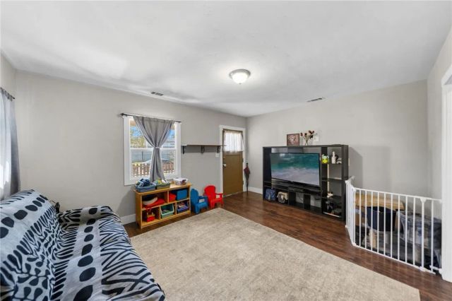 3328 Comer, Riverside, CA 92507