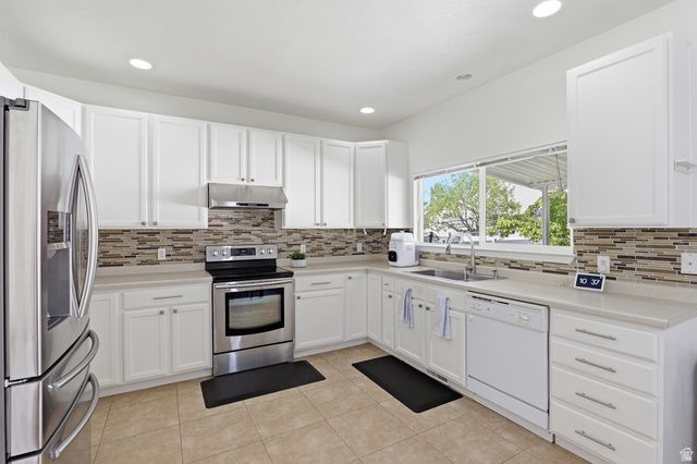 3230 S SUMMER TRAIL DR, West Valley City, UT 84120