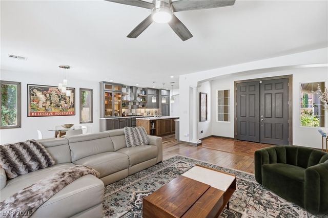 204 Popolo Drive, Las Vegas, NV 89138