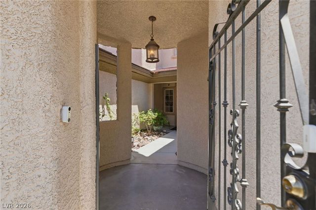 204 Popolo Drive, Las Vegas, NV 89138