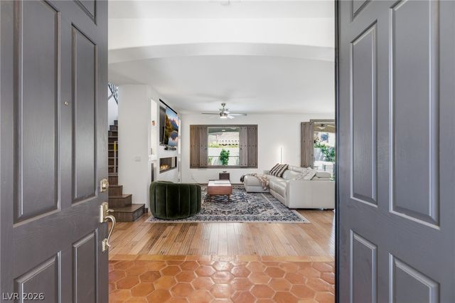 204 Popolo Drive, Las Vegas, NV 89138