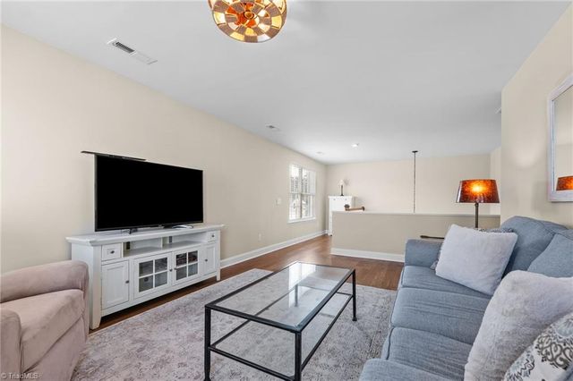 1435 Land Grove Drive, Kernersville, NC 27284