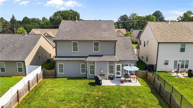 1435 Land Grove Drive, Kernersville, NC 27284