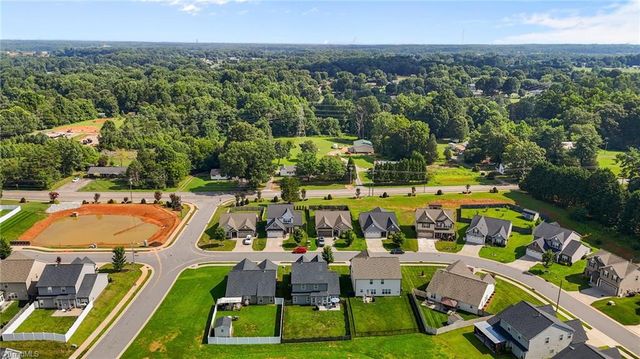 1435 Land Grove Drive, Kernersville, NC 27284