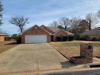 549 Pecos Dr, Chandler, TX 75758