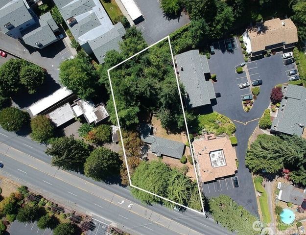 22910 Edmonds Way, Edmonds, WA 98020