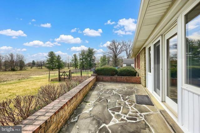 290 COUNTRY CLUB LN, Gettysburg, PA 17325