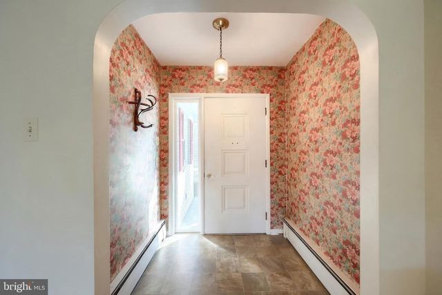 290 COUNTRY CLUB LN, Gettysburg, PA 17325