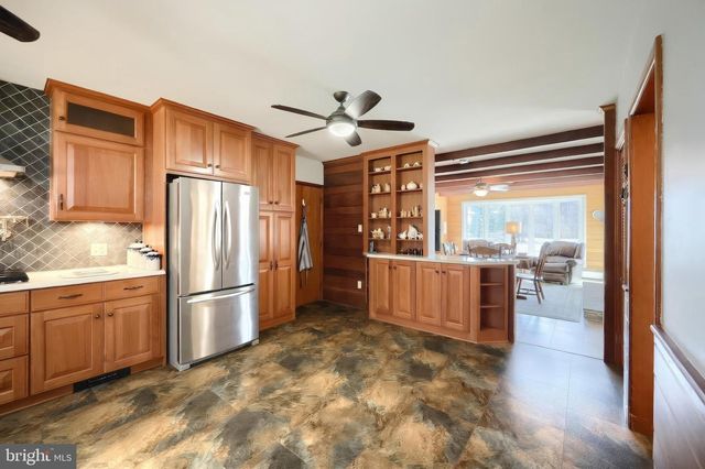 290 COUNTRY CLUB LN, Gettysburg, PA 17325
