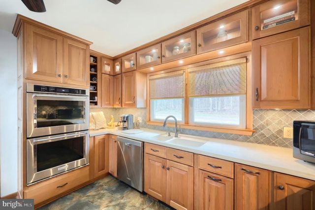 290 COUNTRY CLUB LN, Gettysburg, PA 17325