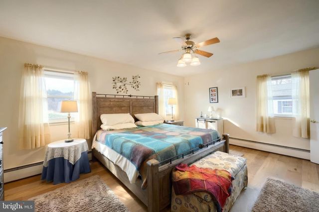 290 COUNTRY CLUB LN, Gettysburg, PA 17325