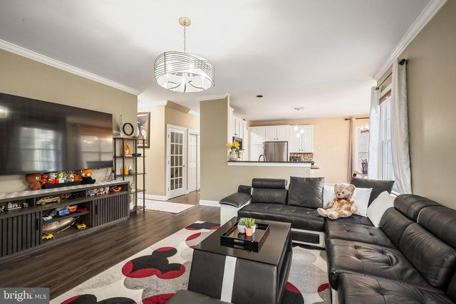 3 MILBURNE LANE, Robbinsville, NJ 08691