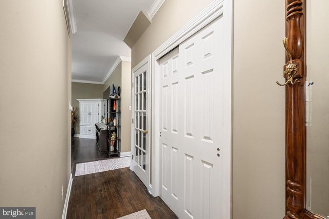 3 MILBURNE LANE, Robbinsville, NJ 08691