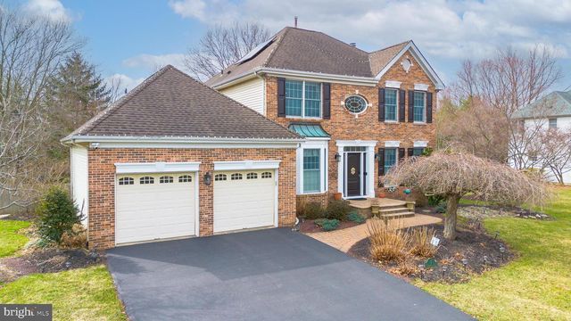 3 MILBURNE LANE, Robbinsville, NJ 08691