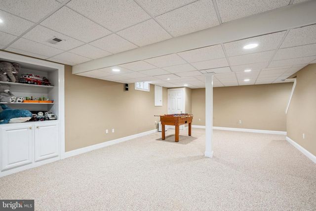 3 MILBURNE LANE, Robbinsville, NJ 08691