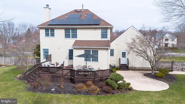 3 MILBURNE LANE, Robbinsville, NJ 08691