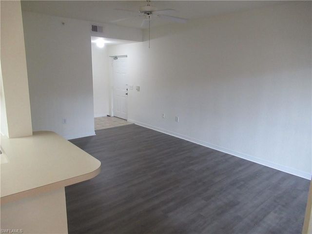 7935 Preserve CIR 413, Naples, FL 34119