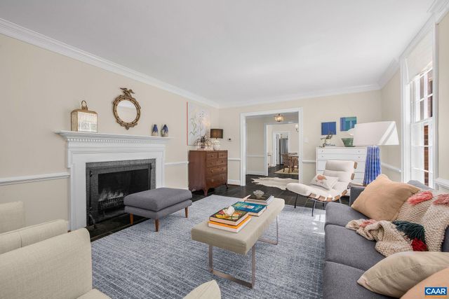 1721 YORKTOWN DR, Charlottesville, VA 22901