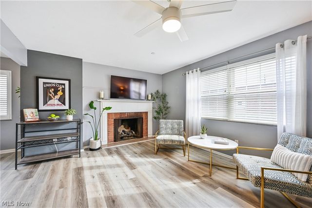 2885 Pease Drive 127, Rocky River, OH 44116