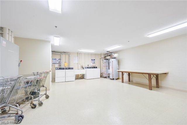 2885 Pease Drive 127, Rocky River, OH 44116