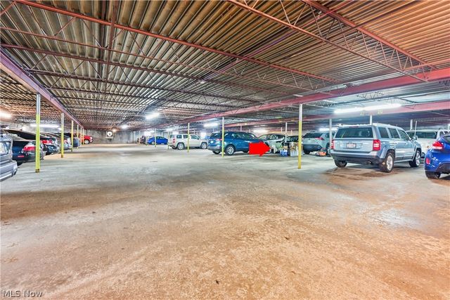 2885 Pease Drive 127, Rocky River, OH 44116