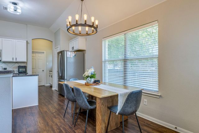 2985 Overland ST, Round Rock, TX 78681