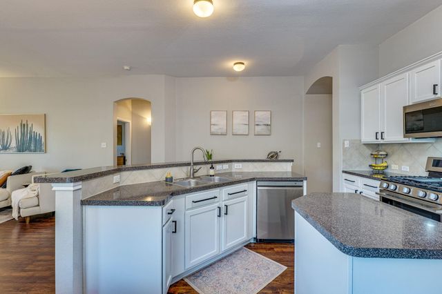 2985 Overland ST, Round Rock, TX 78681