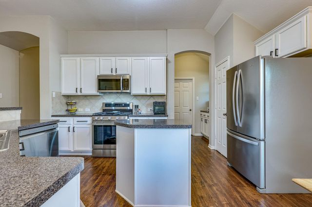 2985 Overland ST, Round Rock, TX 78681