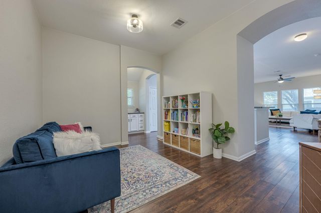 2985 Overland ST, Round Rock, TX 78681