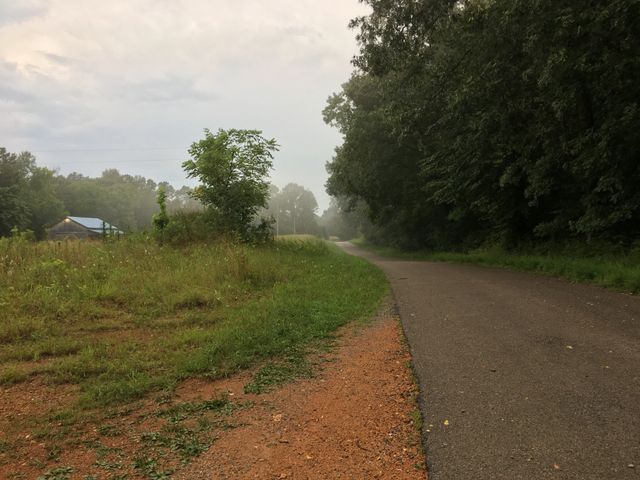 7061 E Plunders Creek Rd, Dickson, TN 37055