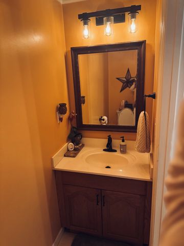 7061 E Plunders Creek Rd, Dickson, TN 37055