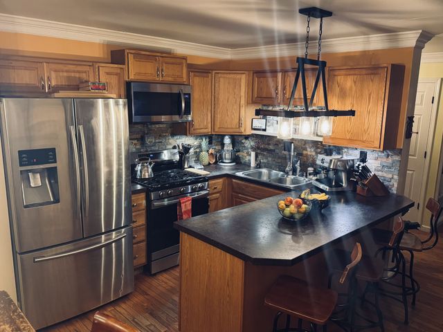 7061 E Plunders Creek Rd, Dickson, TN 37055