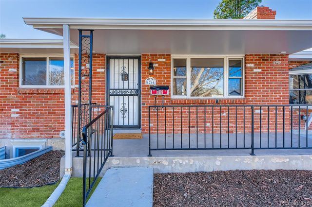 4264 W Radcliff Avenue, Denver, CO 80236