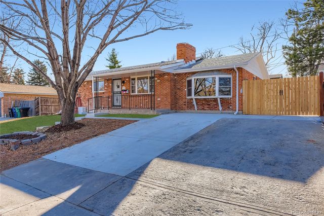 4264 W Radcliff Avenue, Denver, CO 80236