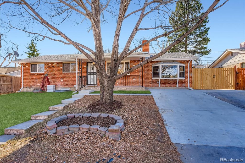 4264 W Radcliff Avenue, Denver, CO 80236