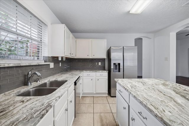15110 Red Cedar Cove Lane, Cypress, TX 77433