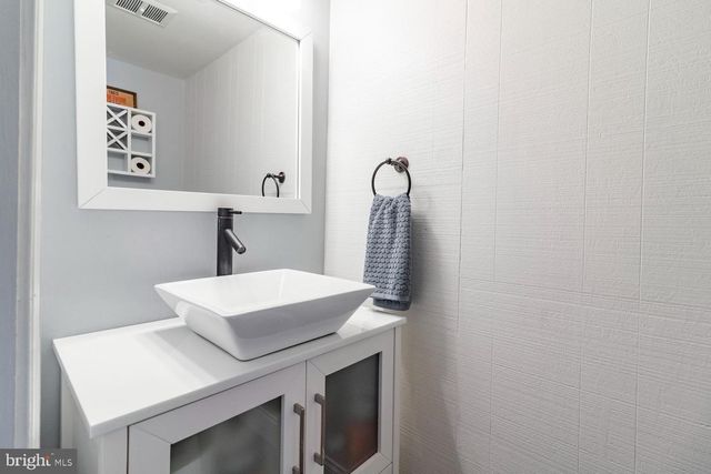 116 ALBEMARLE DR, Blue Bell, PA 19422