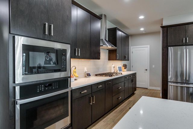 409 Peterson Trail, Oregon, WI 53575