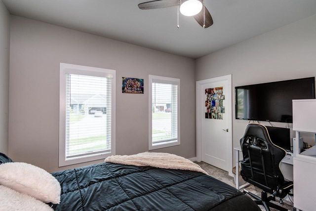 409 Peterson Trail, Oregon, WI 53575