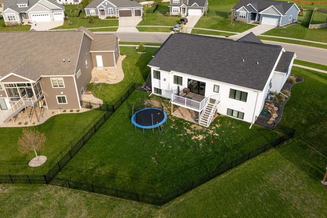 409 Peterson Trail, Oregon, WI 53575